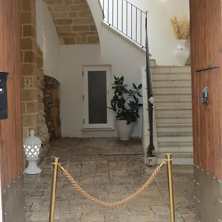 Scaglione Palace * Gallipoli
