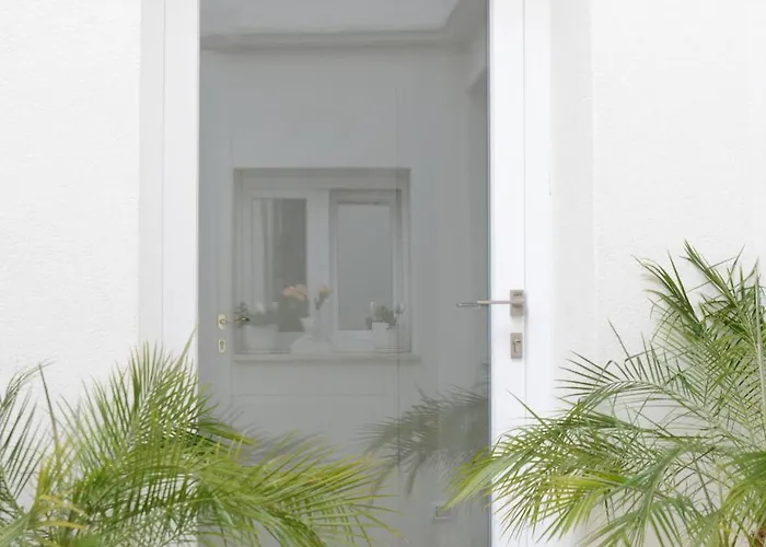 בית הארחה Scaglione Palace 3*