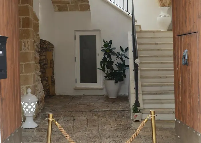 Scaglione Palace 3* גאליפולי